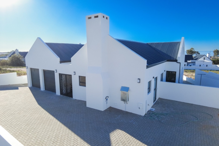 4 Bedroom Property for Sale in Da Gama Bay Western Cape